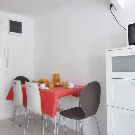 Rnet - Rhc 3402 Center Rosas